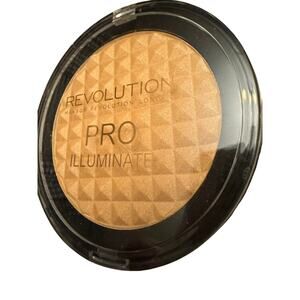 Revolution Makeup Revolution London Pro Illuminate 0.52 OZ / 15g